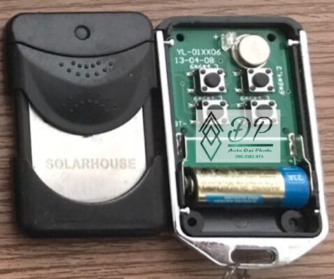 đánh chìa cửa cuốn hóc môn