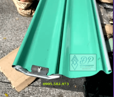 bấm bướm lá cửa cuốn