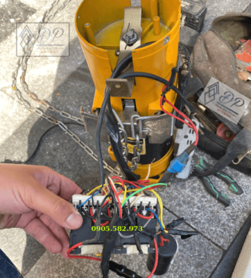 sửa motor cửa cuốn