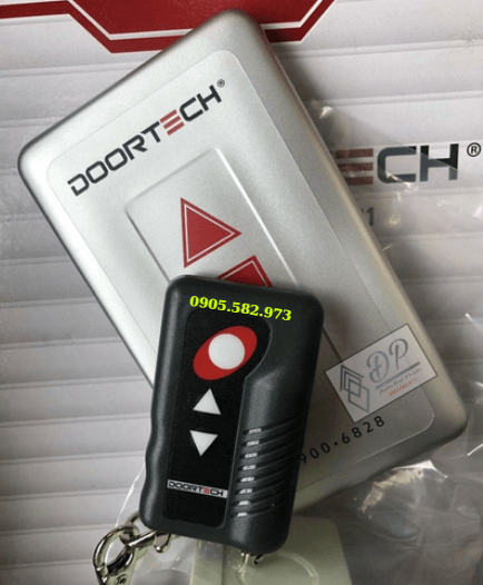 Remote và nút nhấn tường cửa cuốn Doortech Remote và nút nhấn tường cửa cuốn Doortech